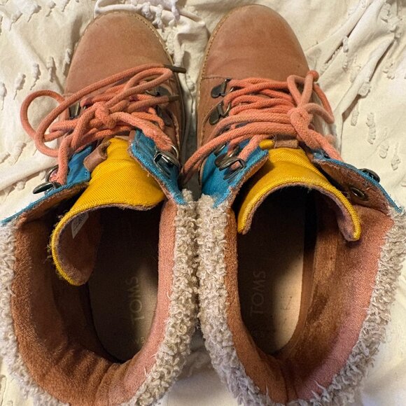 Tom’s Brown Wedge Boot Size 5.5 - Picture 2 of 6